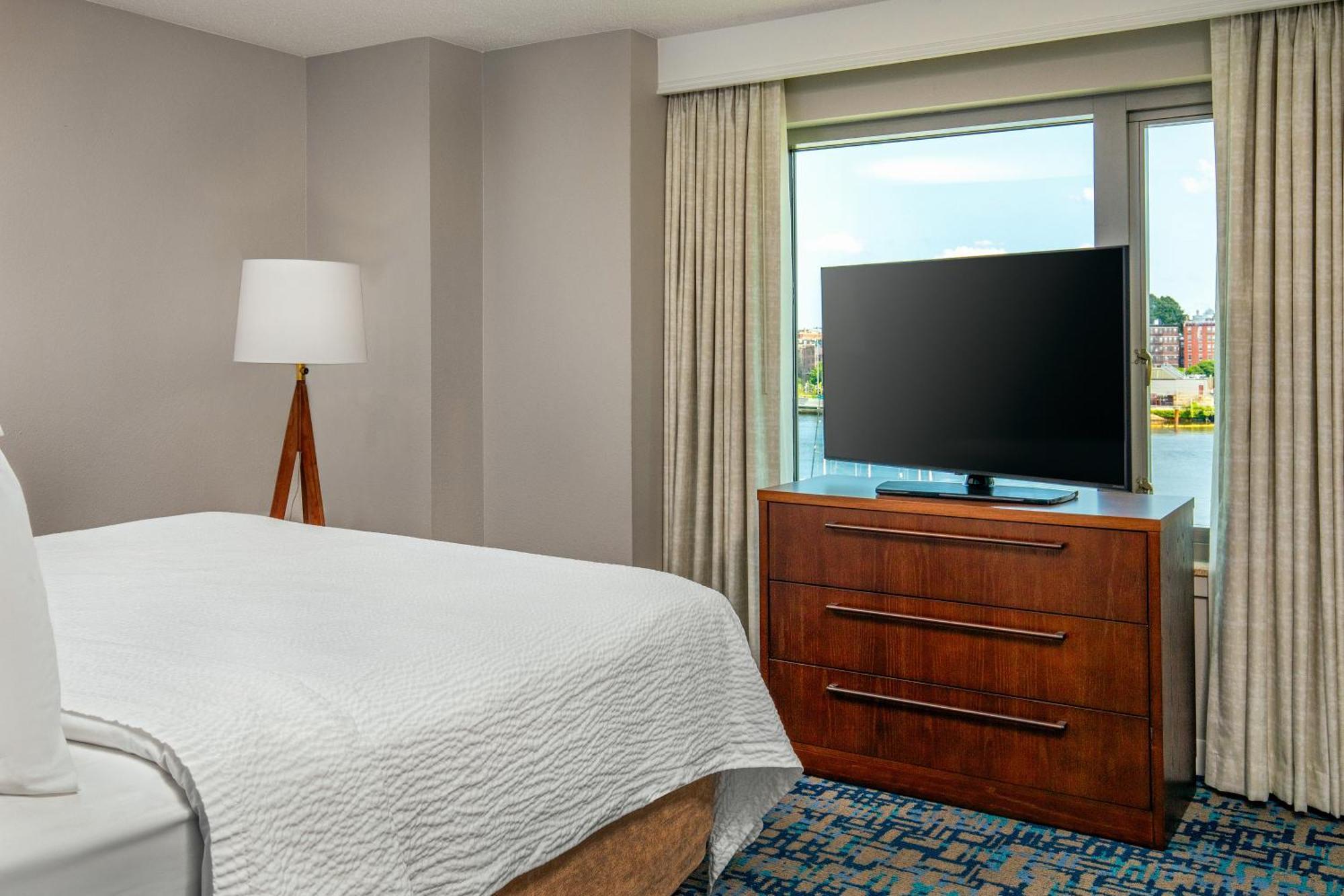 Residence Inn By Marriott Boston Harbor On Tudor Wharf Exterior photo